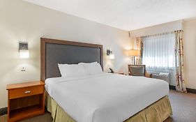 Best Western Plus University Park Inn & Suites
